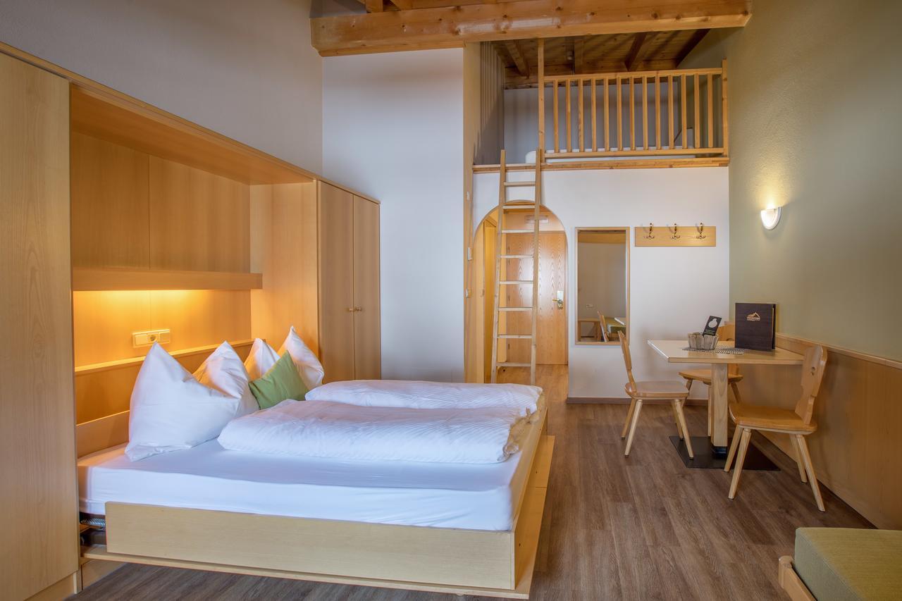 Mountain Living Apartments 圣瓦伦蒂诺阿拉穆塔 外观 照片
